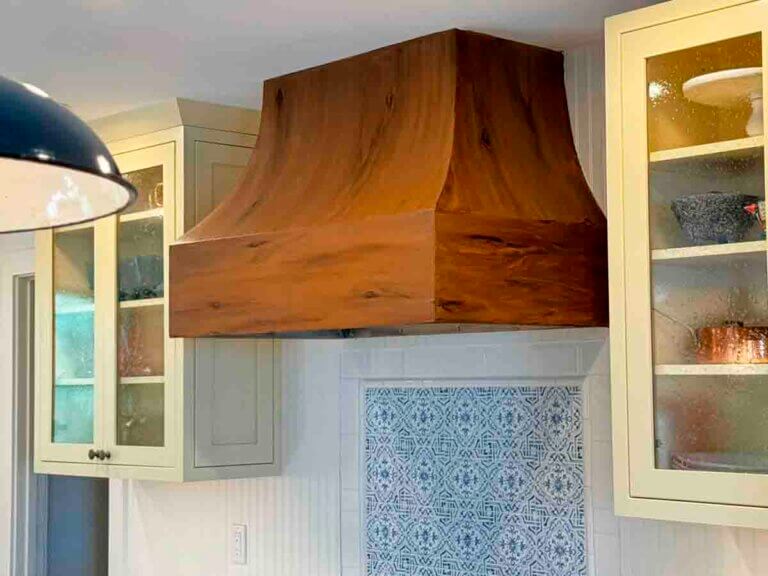 Decorative range hoods