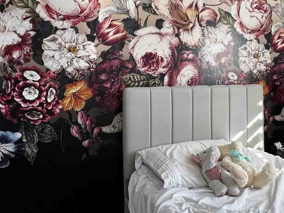 Wallpaper: non-woven mural York